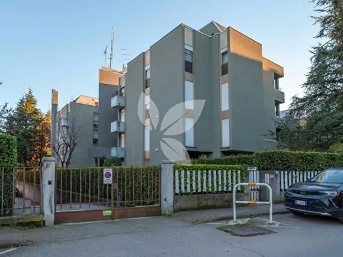 Appartamento quadrilocale in vendita in Via Argonne, Parma