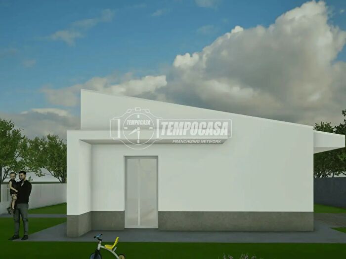 Casa quadrilocale in vendita in Via delle Vittorie Terreni, Arconate