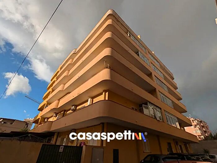 Appartamento trilocale in vendita in Via Arangea, Reggio Calabria