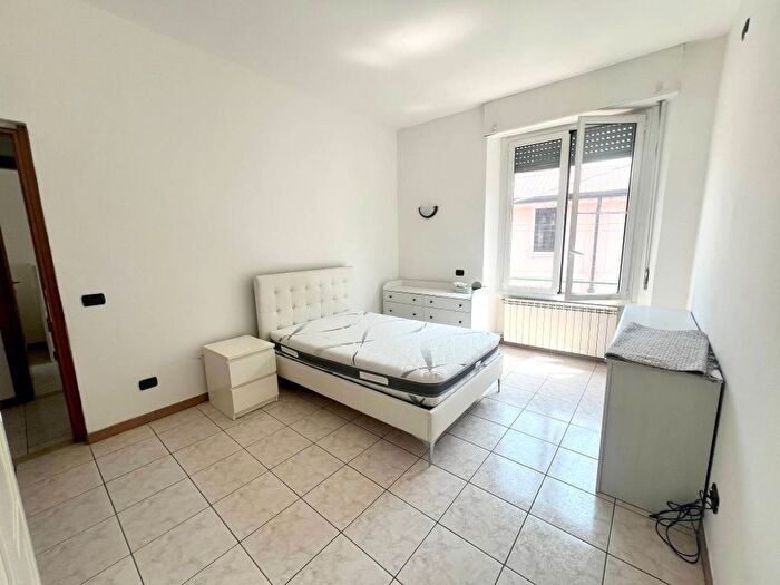 Appartamento trilocale in affitto in Via Luigi Cislaghi, Precotto, Milano