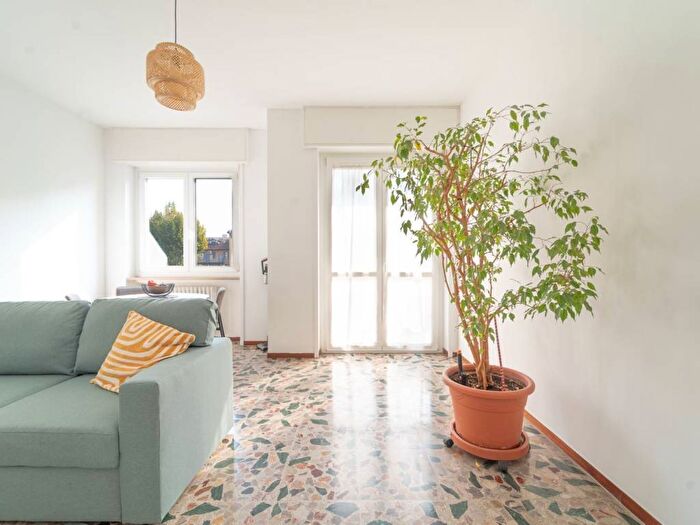 Appartamento trilocale in affitto in Via Alberto Nota, Bicocca, Milano