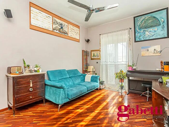 Appartamento quadrilocale in vendita in Via Cilea, Napoli