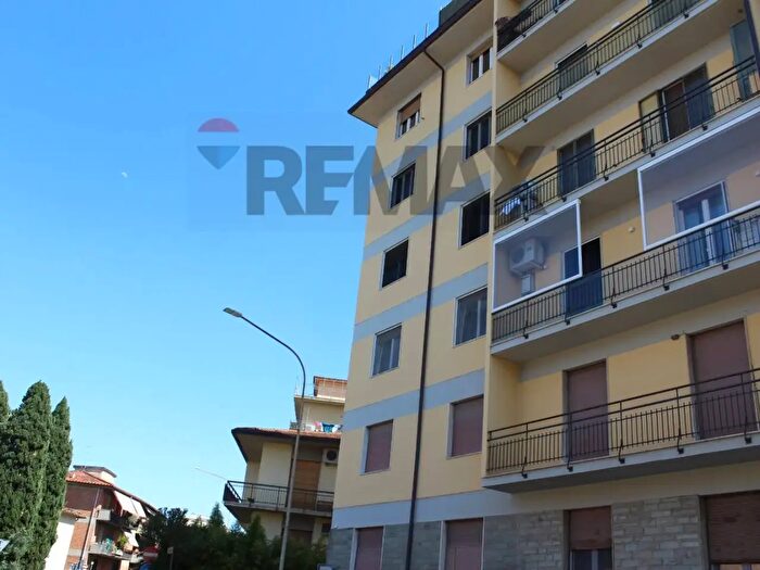 Appartamento con 5 locali in vendita in Scandicci