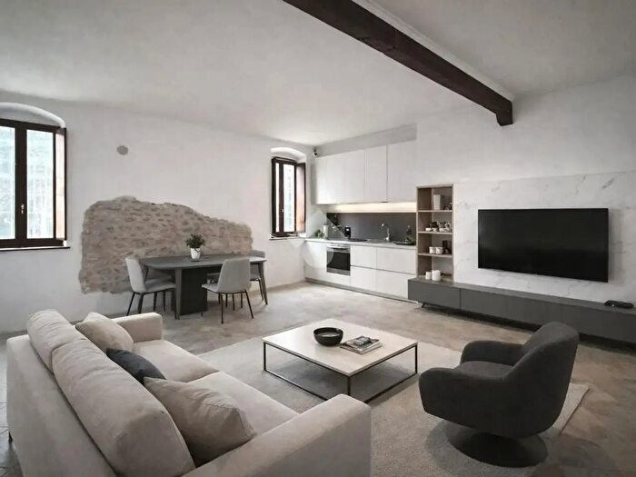 Appartamento bilocale in vendita in Via Enrico Toti, Urgnano