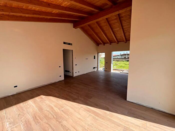 Casa quadrilocale in vendita in Via della Cannuccia, Anzio