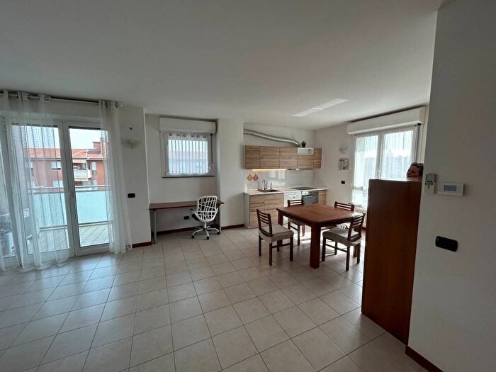 Appartamento bilocale in affitto in Via Don Luigi Sturzo, Gorgonzola