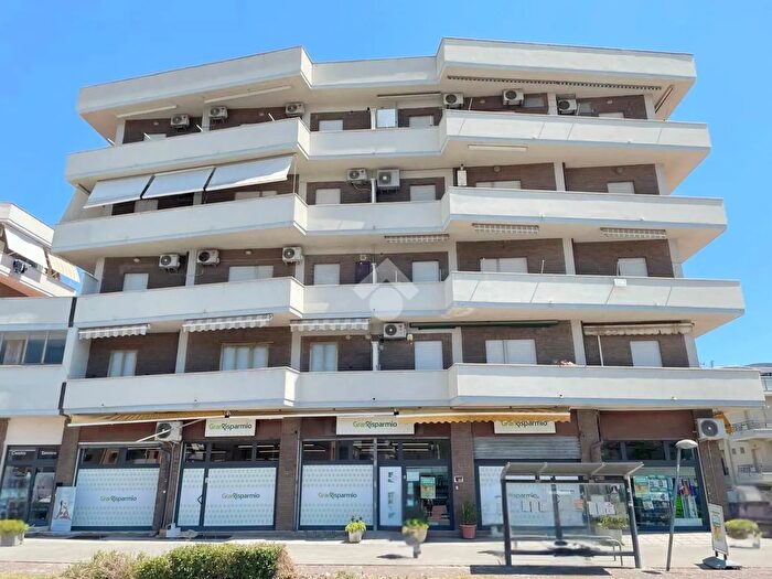 Appartamento trilocale in vendita in Via Ponente, Vasto