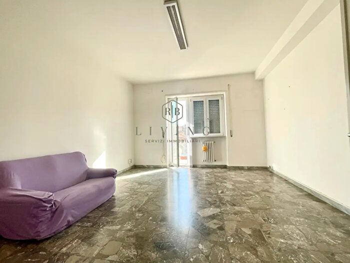 Appartamento con 5 locali in affitto in San Benedetto Del Tronto