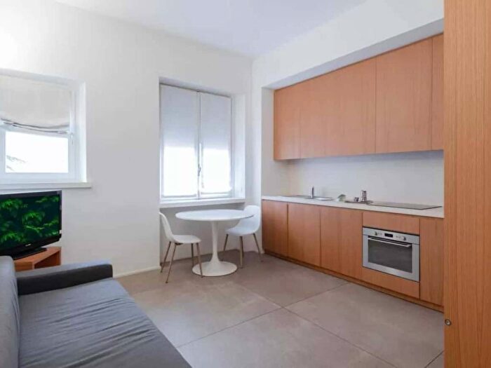 Appartamento bilocale in affitto in Via Meravigli, Duomo, Milano