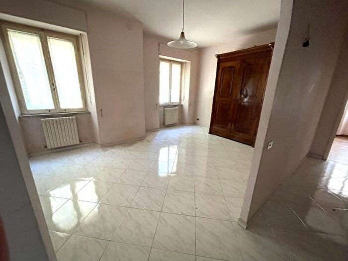 Appartamento con 5 locali in vendita in Via Goffredo Mameli, Macerata