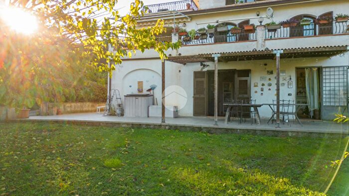 Appartamento trilocale in vendita in Via San Bartolomeo, Imperia