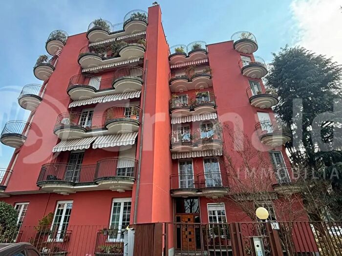 Appartamento trilocale in vendita in Piazza XXV Aprile, Abbiategrasso