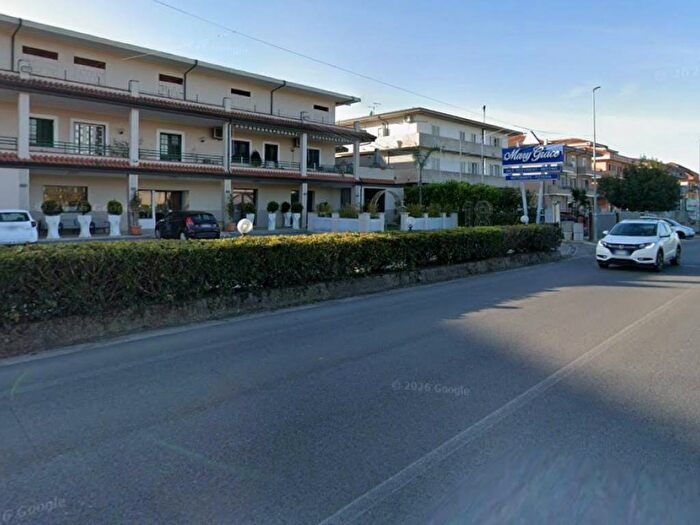 Appartamento quadrilocale in affitto in Via Nazionale, Vena, Jonadi
