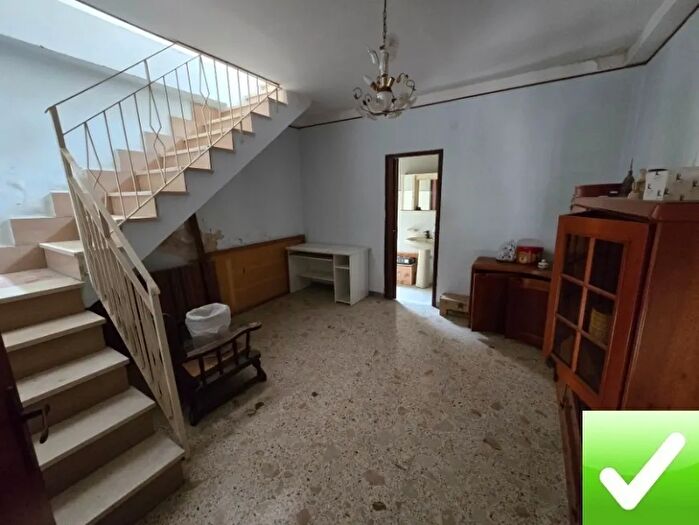 Casa con 5 locali in vendita in Bagnara Calabra