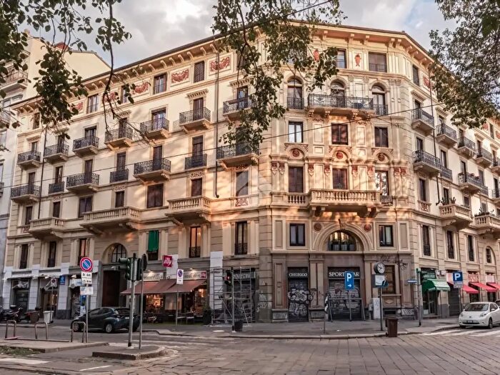 Appartamento trilocale in vendita in Viale Monte Nero, Milano