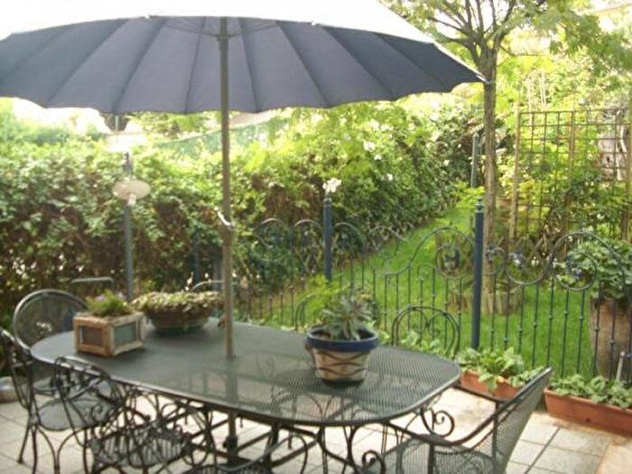 Casa con 6 locali in vendita in Piazza Barcaroli, Morro DAlba