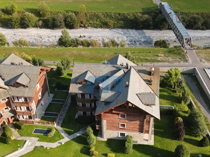 Appartamento con 5 locali in vendita in Via Virginia Castellazzi, Bormio