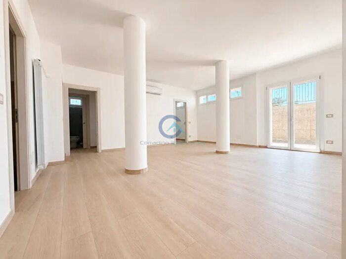 Appartamento quadrilocale in vendita in Via Anna Bona Barbieri, Catanzaro