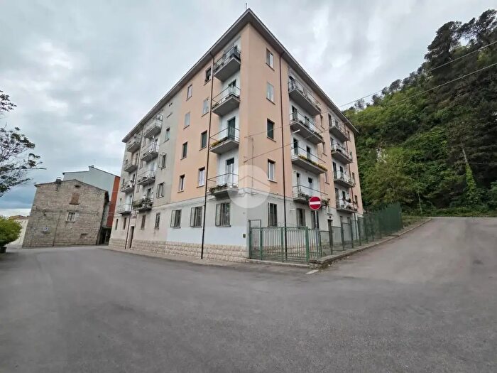 Appartamento quadrilocale in vendita in Viale del Castello, Campobasso