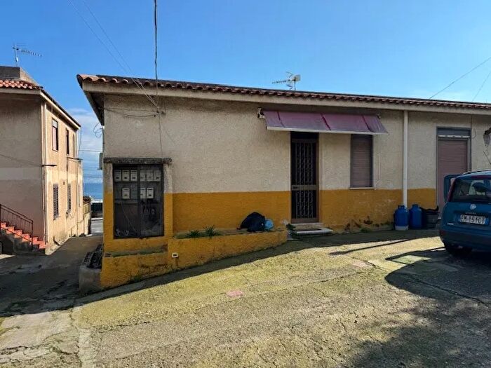 Appartamento bilocale in affitto in Strada Statale Orientale Sicula, Messina