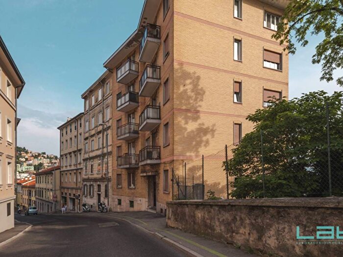 Appartamento trilocale in affitto in Salita di Gretta, Gretta, Trieste