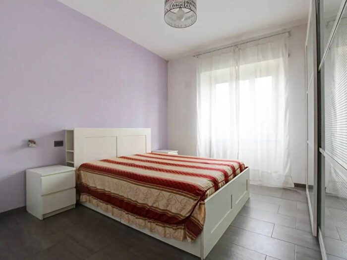 Appartamento trilocale in affitto in Piazza Cinecittà, Roma