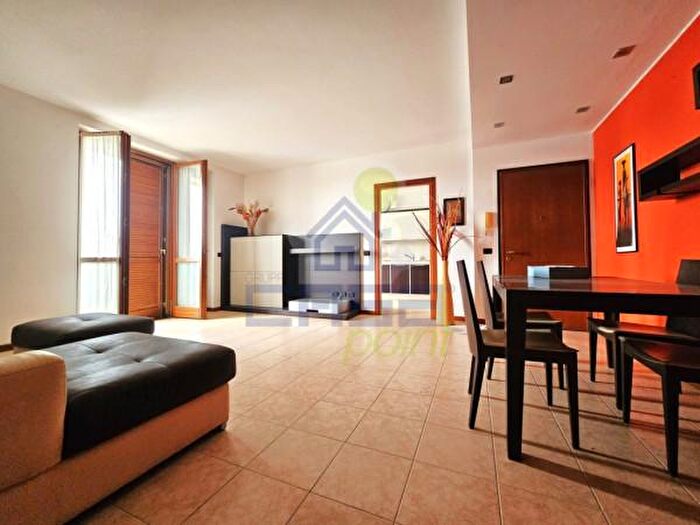 Appartamento con 5 locali in vendita in Via Pertini, Castiglione DAdda