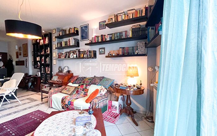 Appartamento trilocale in vendita in Via Riccardo Pitteri, Milano