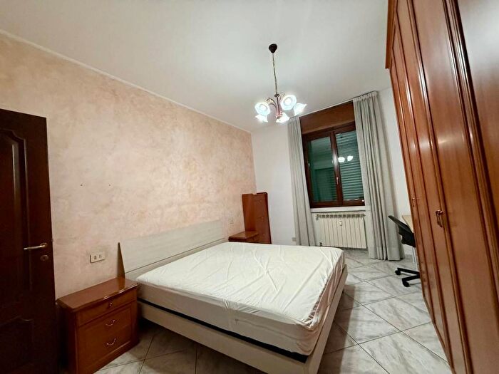 Appartamento trilocale in affitto in Via Monte Cimone, Molise Cuoco, Milano