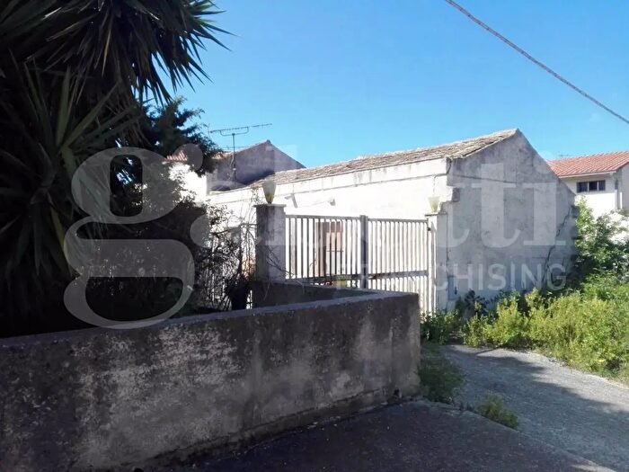 Casa in vendita in Via Oberdan, Valderice
