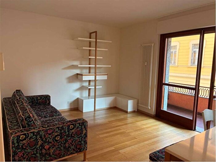 Appartamento trilocale in affitto in Via Tolomeo Gallio, Viale Varese Crocifisso, Como