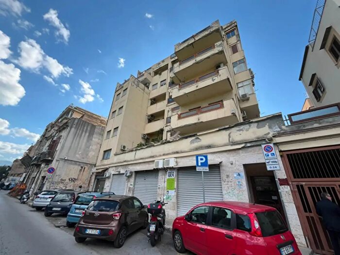 Appartamento in vendita in Via Serradifalco a, Palermo