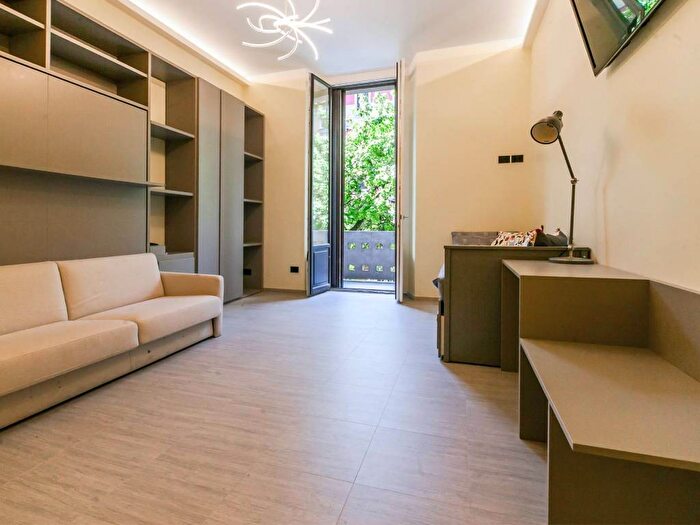 Appartamento bilocale in affitto in Via Pietro Borsieri, Isola, Milano