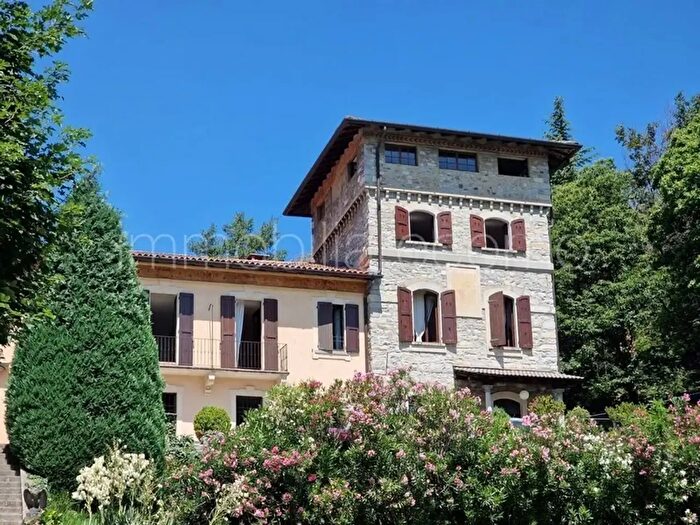 Casa con 10 locali in vendita in Como