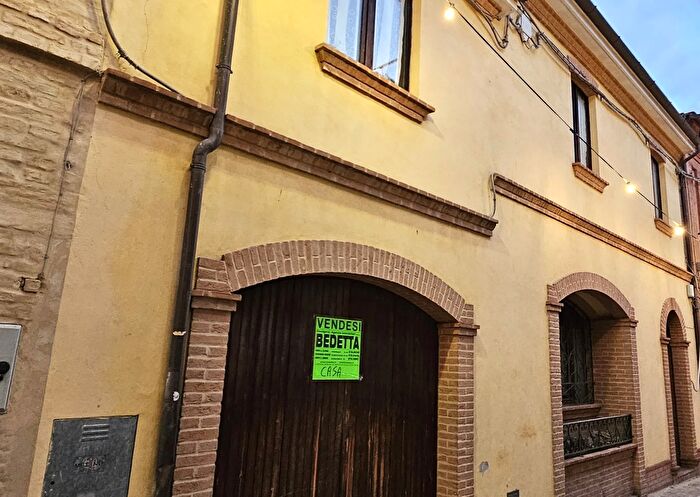 Casa quadrilocale in vendita in Potenza Picena