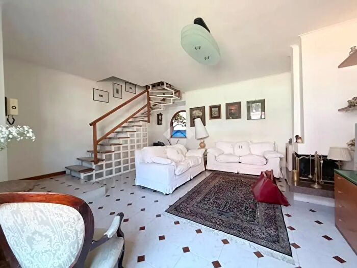 Casa con 5 locali in vendita in Corso Europa, Villaricca