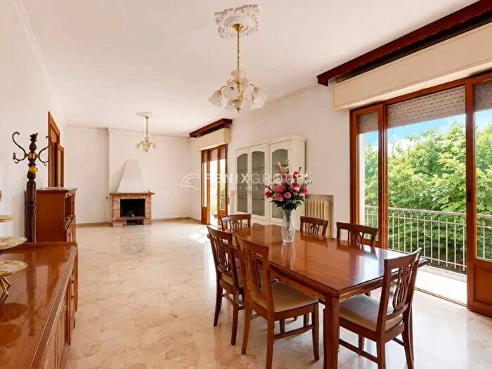 Appartamento con 5 locali in vendita in Via Santa Lucia, San Benedetto Del Tronto