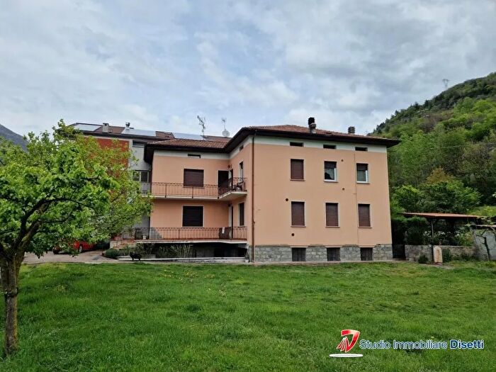 Casa con 9 locali in vendita in Via Nazionale, Ceto