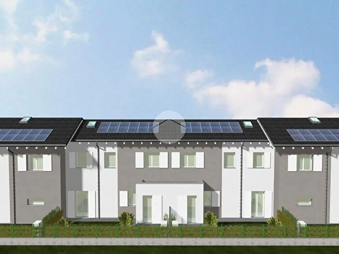 Casa quadrilocale in vendita in Via Don G Puglisi, Scandiano