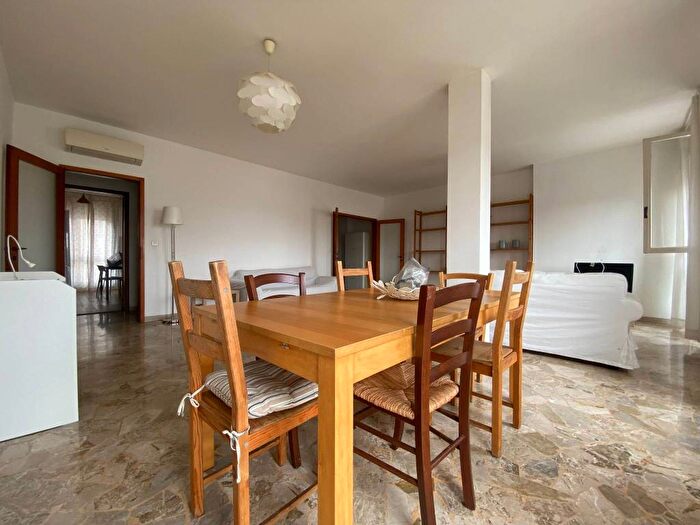 Appartamento quadrilocale in affitto in Via Giosuè Carducci, Prato della Valle Pontecorvo, Padova