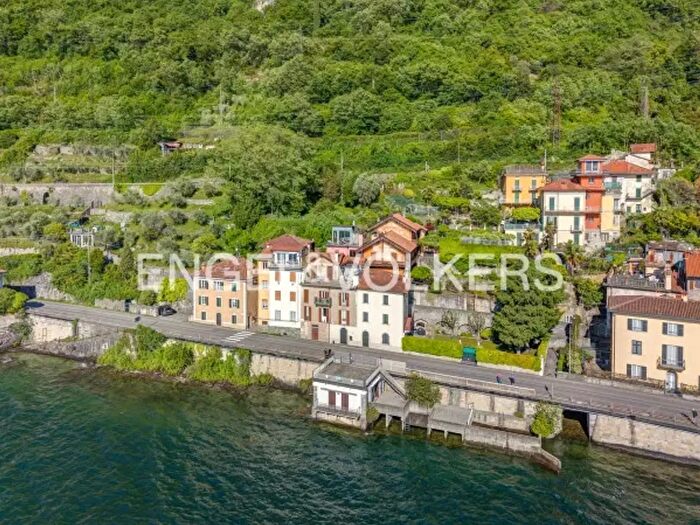 Appartamento bilocale in vendita in Varenna