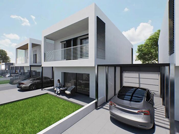 Casa con 6 locali in vendita in Via del Pioppo, Cento