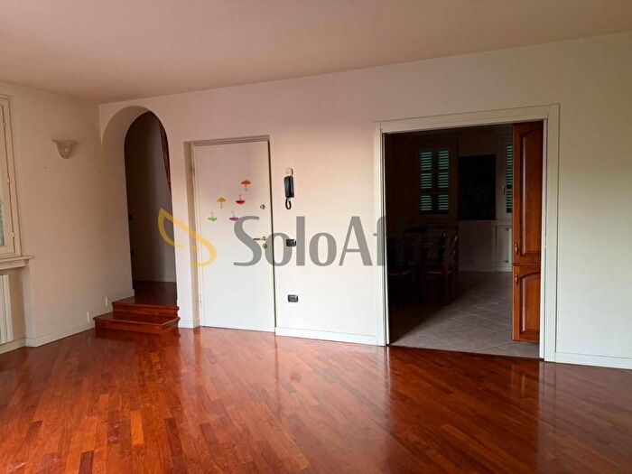 Appartamento con 6 locali in affitto in Via G Mazzini, Coccaglio