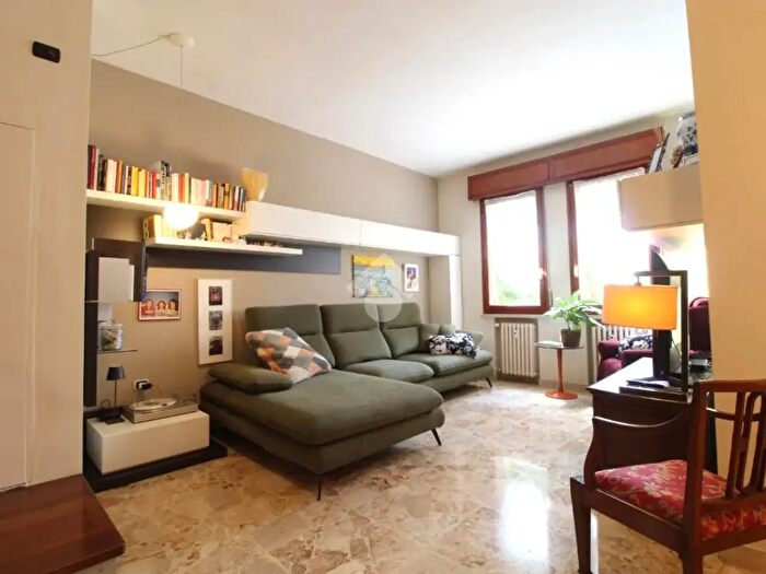 Appartamento con 5 locali in vendita in Via Piero Gobetti, Reggio Emilia