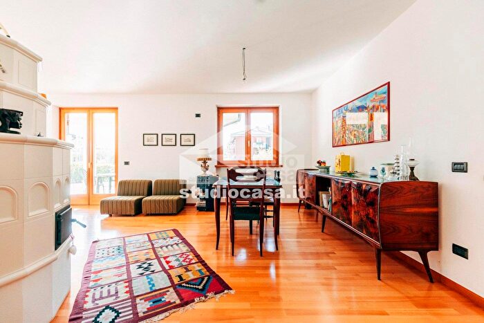 Case in Vendita e in Affitto - 3