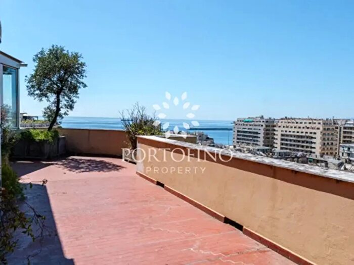 Appartamento con 6 locali in vendita in Via Nizza, Genova