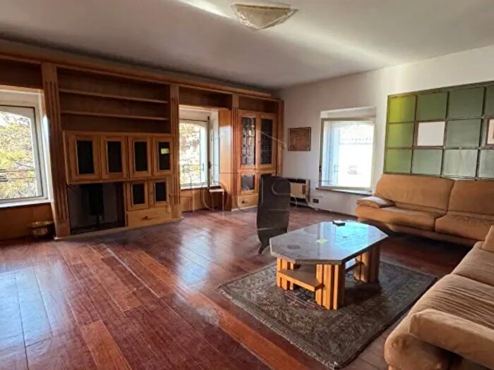 Appartamento con 6 locali in vendita in Viale Francesco Nardi, San Giustino