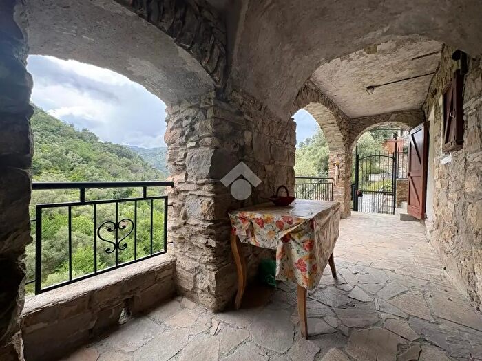 Casa trilocale in vendita in Loc Trinita, Camporosso