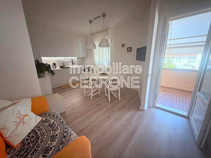 Appartamento trilocale in vendita in Cecina