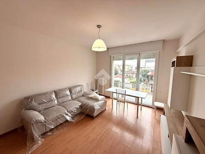 Appartamento trilocale in affitto in Via Grotto dellEro, Padova